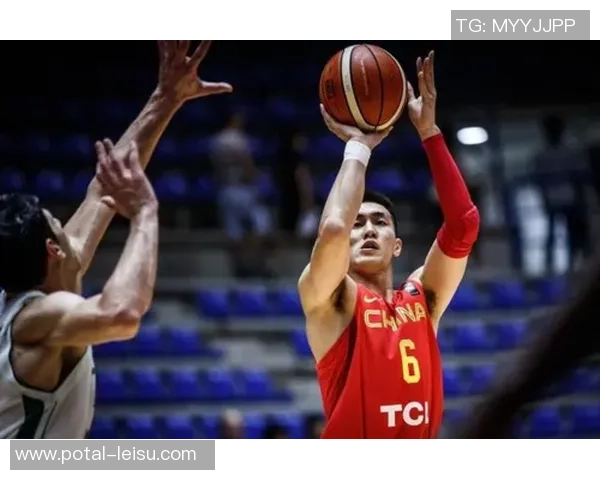 伊朗男篮对阵红队激战正酣双方争夺亚洲篮球赛荣誉与荣耀 伊朗男篮对阵红队激战正酣双方争夺亚洲篮球赛荣誉与荣耀