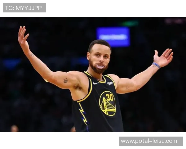 库里三分球总数突破4000大关成为NBA历史第一人再创辉煌纪录